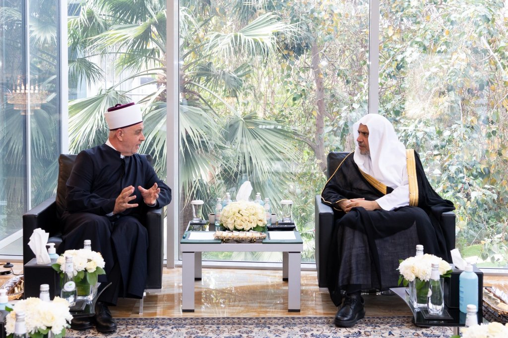 Yang Mulia Sekretaris Jenderal LMD, Ketua Asosiasi Ulama Muslim, Syekh Dr.Mohammad Alissa bertemu dengan Yang Mulia Mufti Agung Bosnia dan Herzegovina, Syekh Dr. Husein Kavazović.