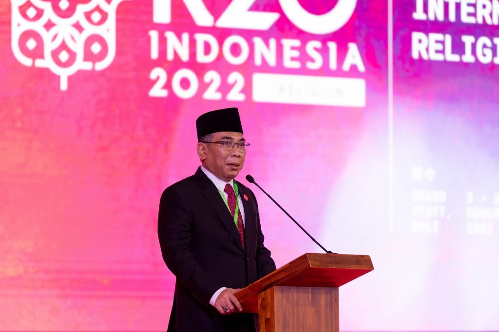 جناب رئیس کل انجمن نهضت العلماء در اندونزی، شیخ یحیی خلیل ثقوف، در جلسه افتتاحیه اجلاس مذهبی G20: