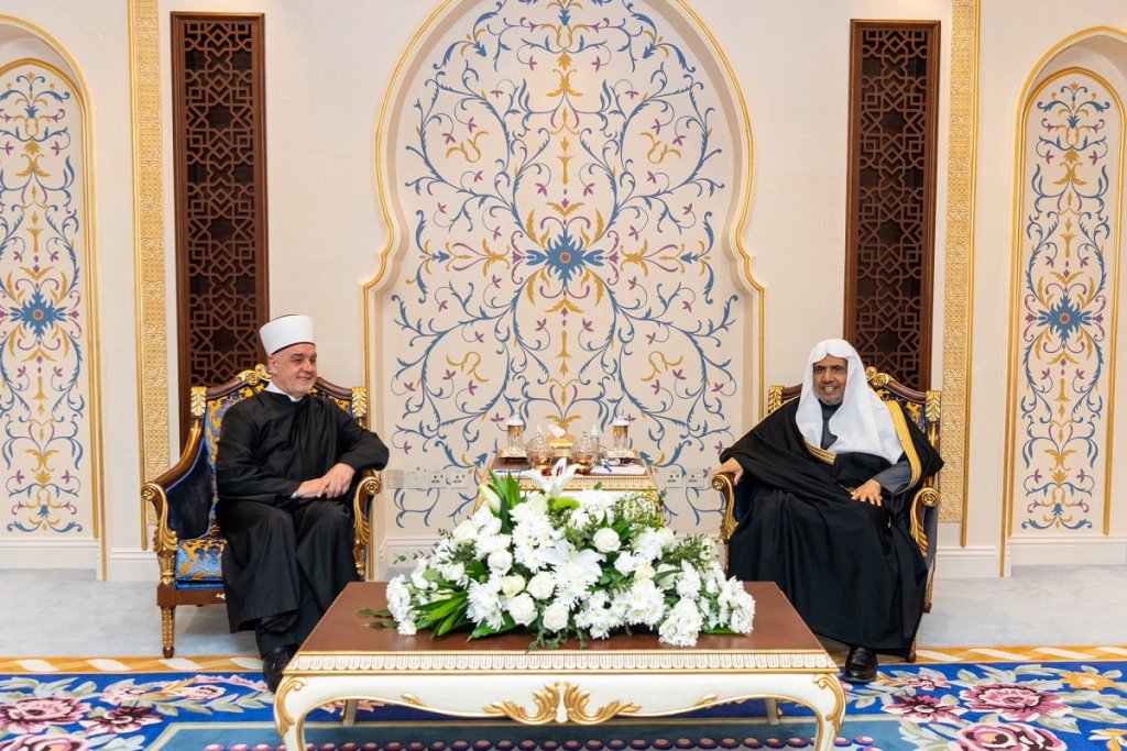 Mohammad Alissa a reçu à La Mecque le Mufti de Bosnie-Herzégovine, Cheikh Hussein Kavazovic afin de traiter de sujet d'intérêt commun.