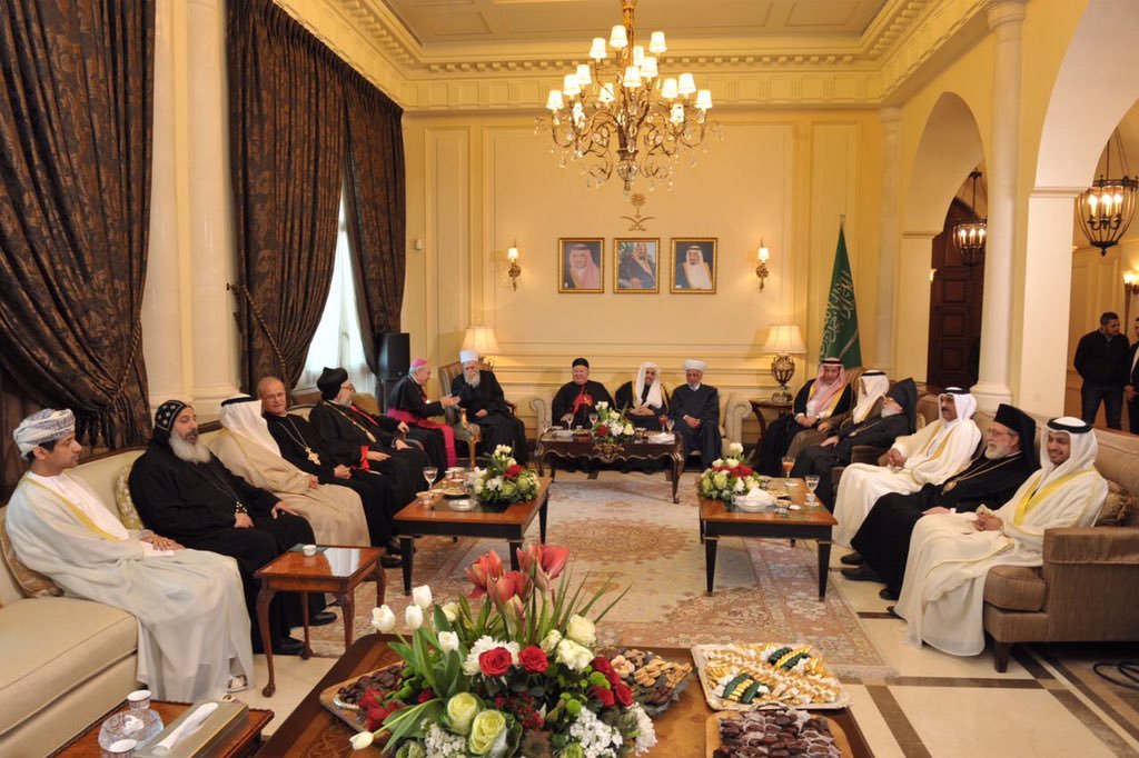 HE, SG meets Lebanese sects in a Saudi-Lebanese cultural meet.