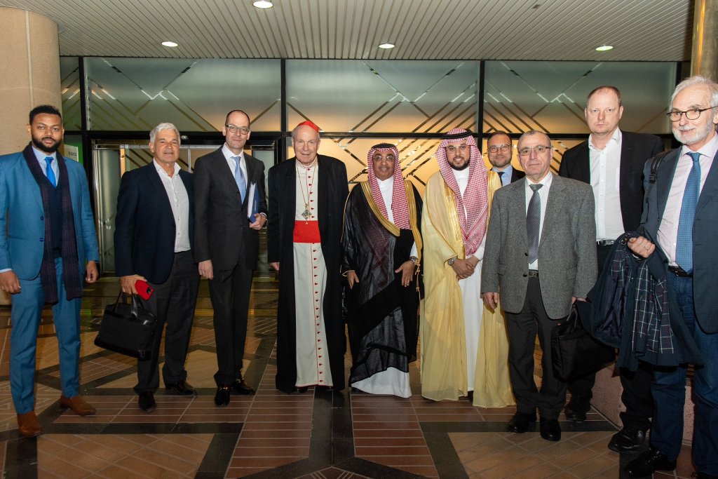 Sur invitation de la LIM, le Cardinal Christophe Schönborn archevêque de Vienne, arrive à Riyad