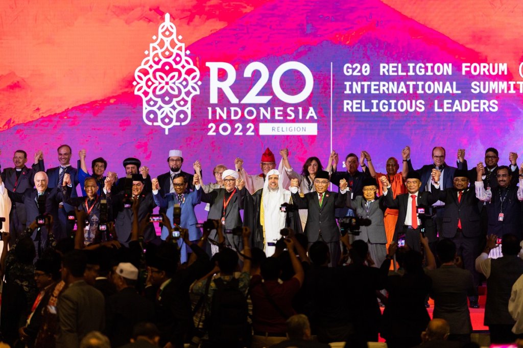 جناب دبیر کل و رئیس انجمن علمای مسلمان، شیخ دکتر محمد العیسی، در سخنرانی افتتاحیه خود در اجلاس مذهبی G20: