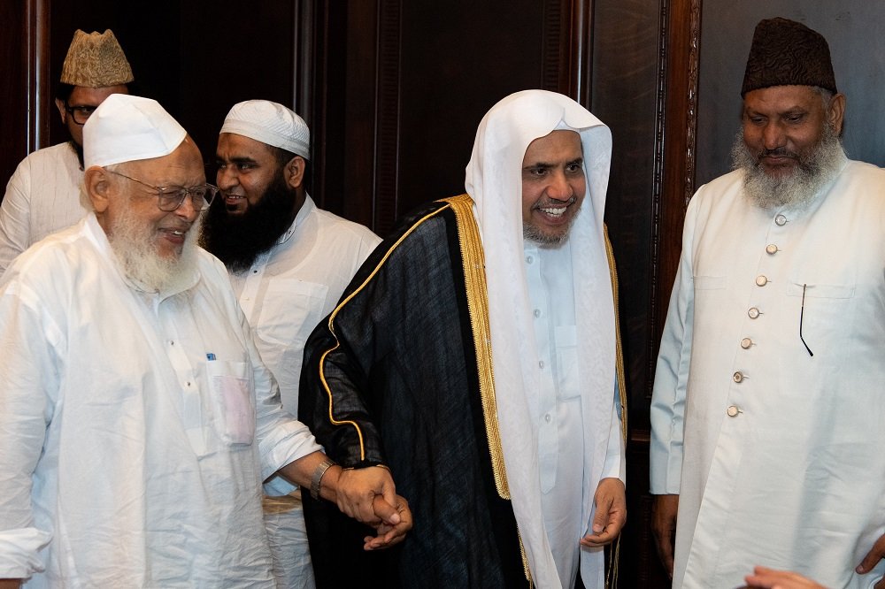 In New Delhi, His Excellency Sheikh Dr.Mohammad Al-Issa, the Secretary General of the MWL, Chairman of the Organization of Muslim Scholars, met with His Eminence Sheikh Arshad Madani, president of the Jamiat Ulama-e-Hind, and the accompanying delegation.