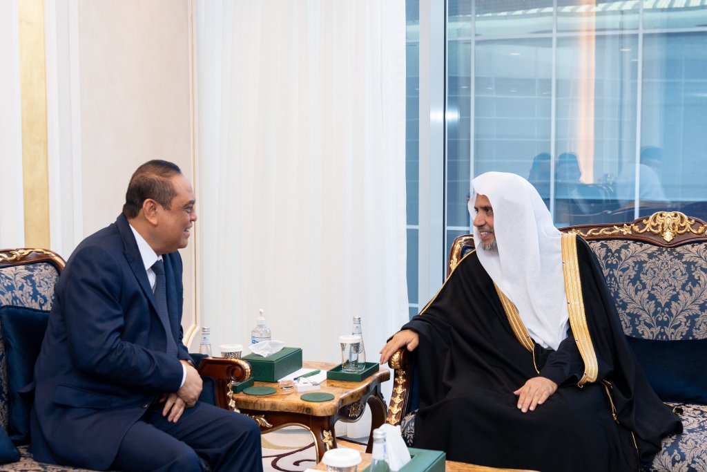His Excellency Sheikh Dr. Mohammad Al-Issa, Secretary-General of the MWL and Chairman of the Organization of Muslim Scholars, met with His Excellency Dr. Syafruddin Kambo, Deputy Chairman of the Indonesian Mosque Council