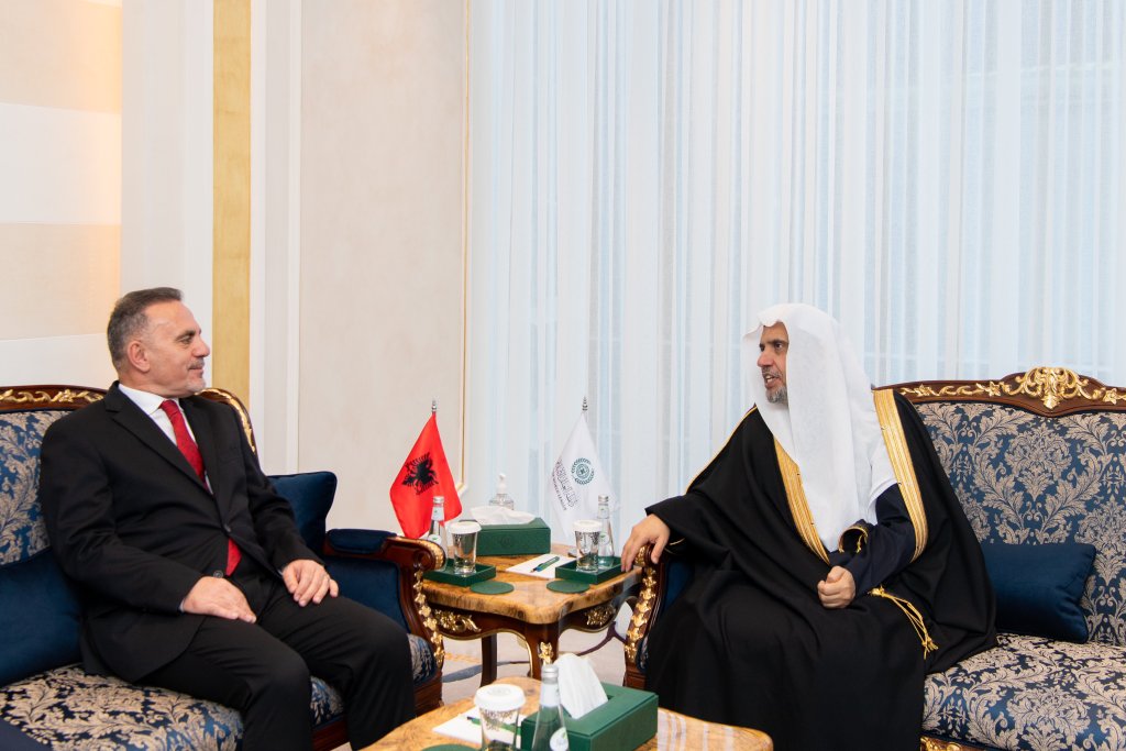 His Excellency Sheikh Dr. Mohammad Al-Issa, Secretary-General of the Muslim World League and Chairman of the Organization of Muslim Scholars, met with His Excellency Saimir Bala, the Ambassador of the Republic of Albania to the Kingdom of Saudi Arabia