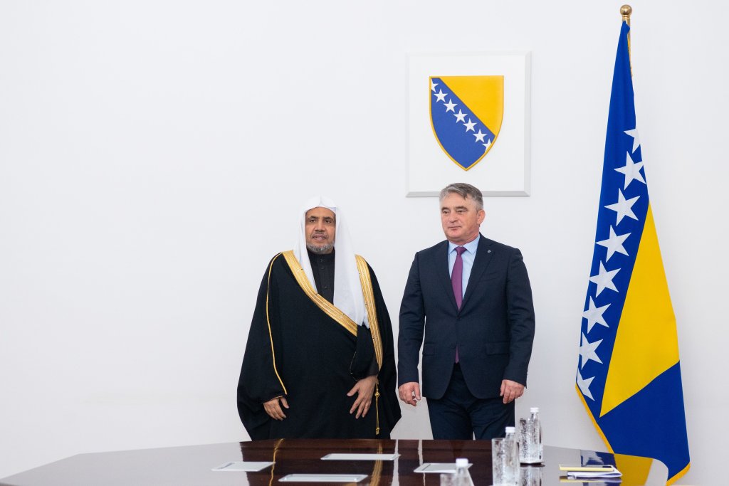 The Presidential Council of Bosnia and Herzegovina, presided over by His Excellency President Zeljko Komšić, accorded a warm reception at the presidential offices in Sarajevo to His Excellency Sheikh Dr. Mohammed Al-Issa