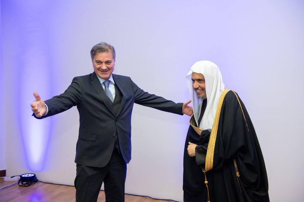 His Excellency Sheikh Dr. Mohammed Al-Issa, Secretary-General of the MWL and Chairman of the Organization of Muslim Scholars, met with Dr. Denis Zvizdić, current Speaker of the House of Representatives of the Parliament of Bosnia and Herzegovina