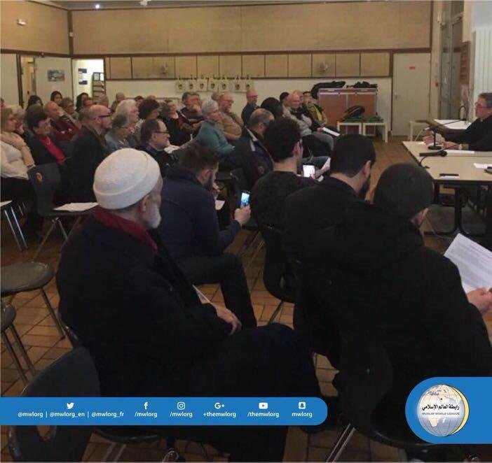 Le bureau de la LIM à Paris participe au "colloque des religions" organisé à Sainte-Geneviève-des-Bois autour de la tolérance religieuse.