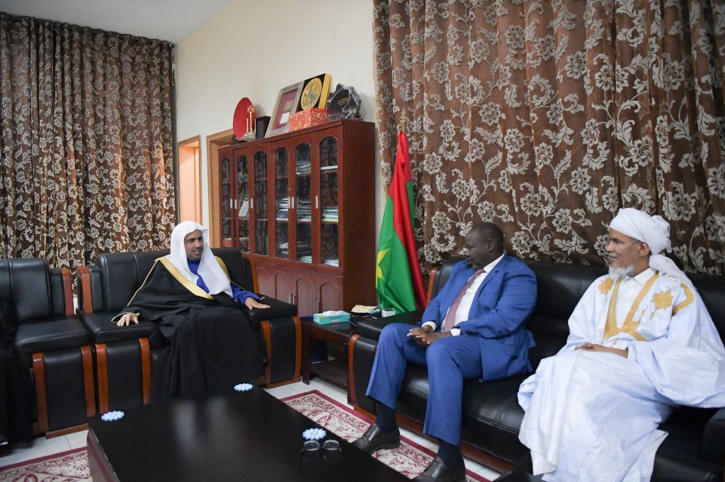 Mauritanian President of the Parliament, Mr. Mohammad Ould Bulbul receiving HE the Secretary General of the Muslim World League. Topics of common interest were discussed