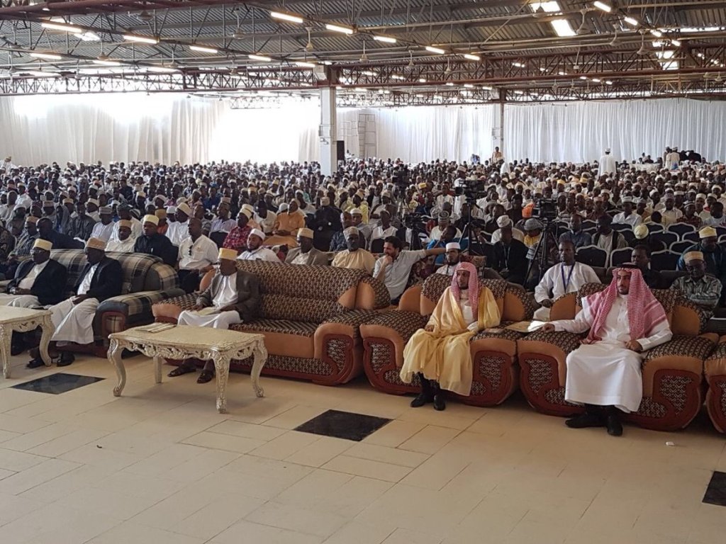 La Ligue Islamique Mondiale honnore en présence du Vice Président tanzanien et 5000 invités les vainqueurs du concours mondial du Coran